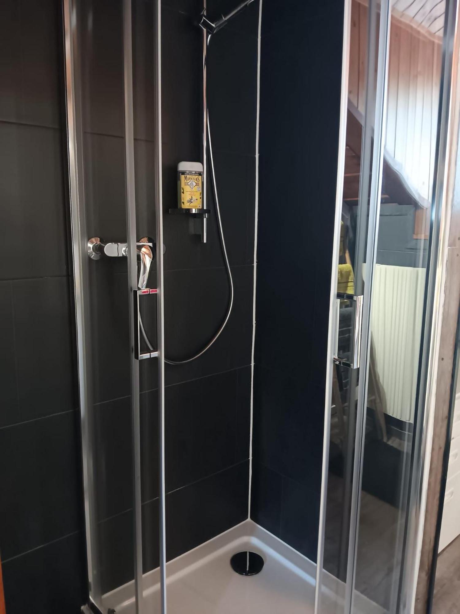 Harmony House Apartment Salvan Ngoại thất bức ảnh